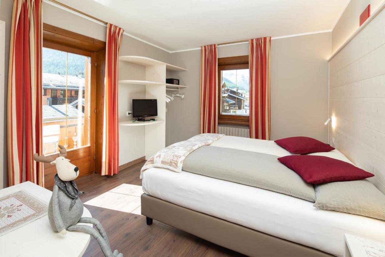 Hotel Krone Λιβίνιο Εξωτερικό φωτογραφία