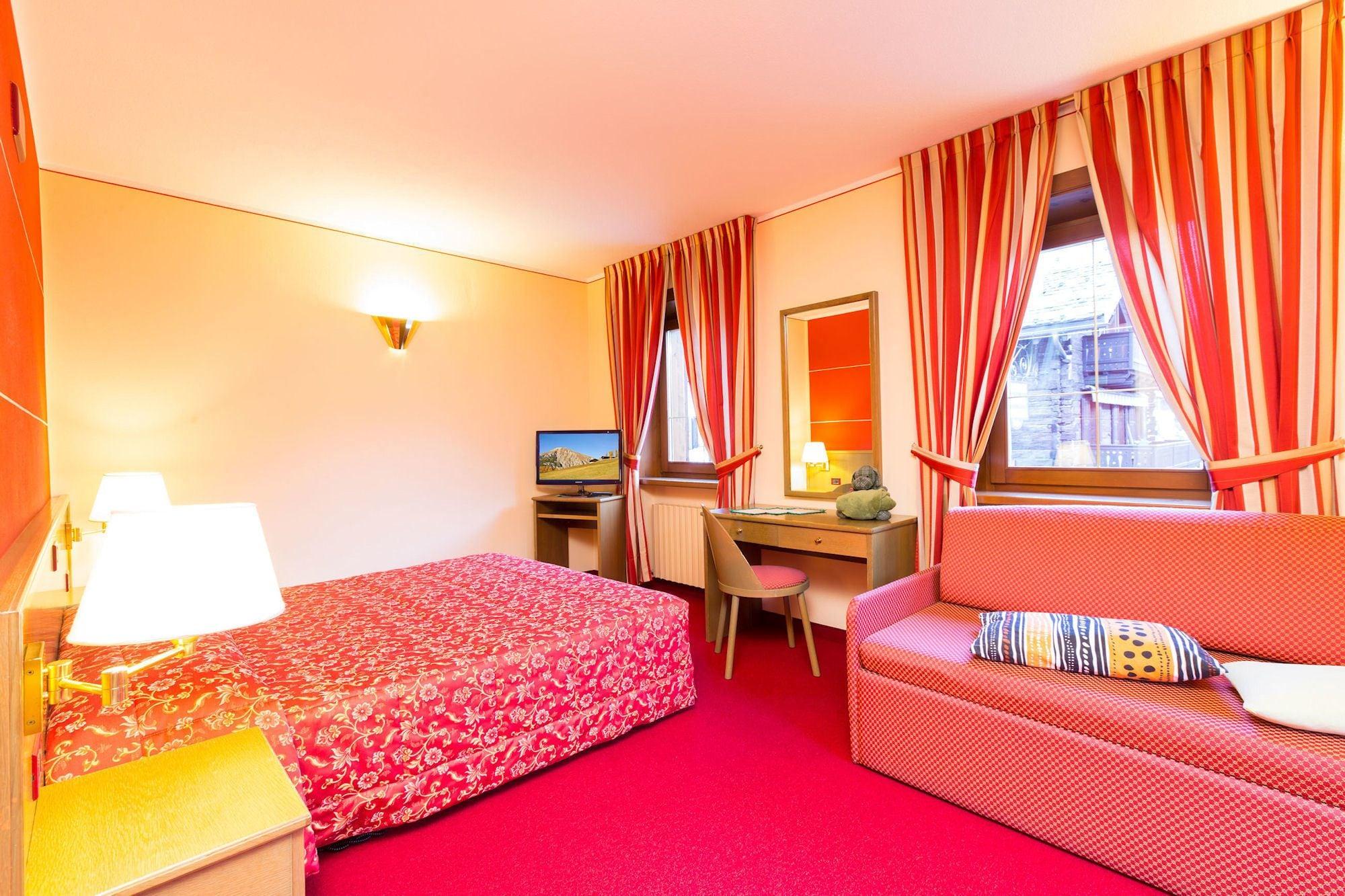 Hotel Krone Λιβίνιο Εξωτερικό φωτογραφία