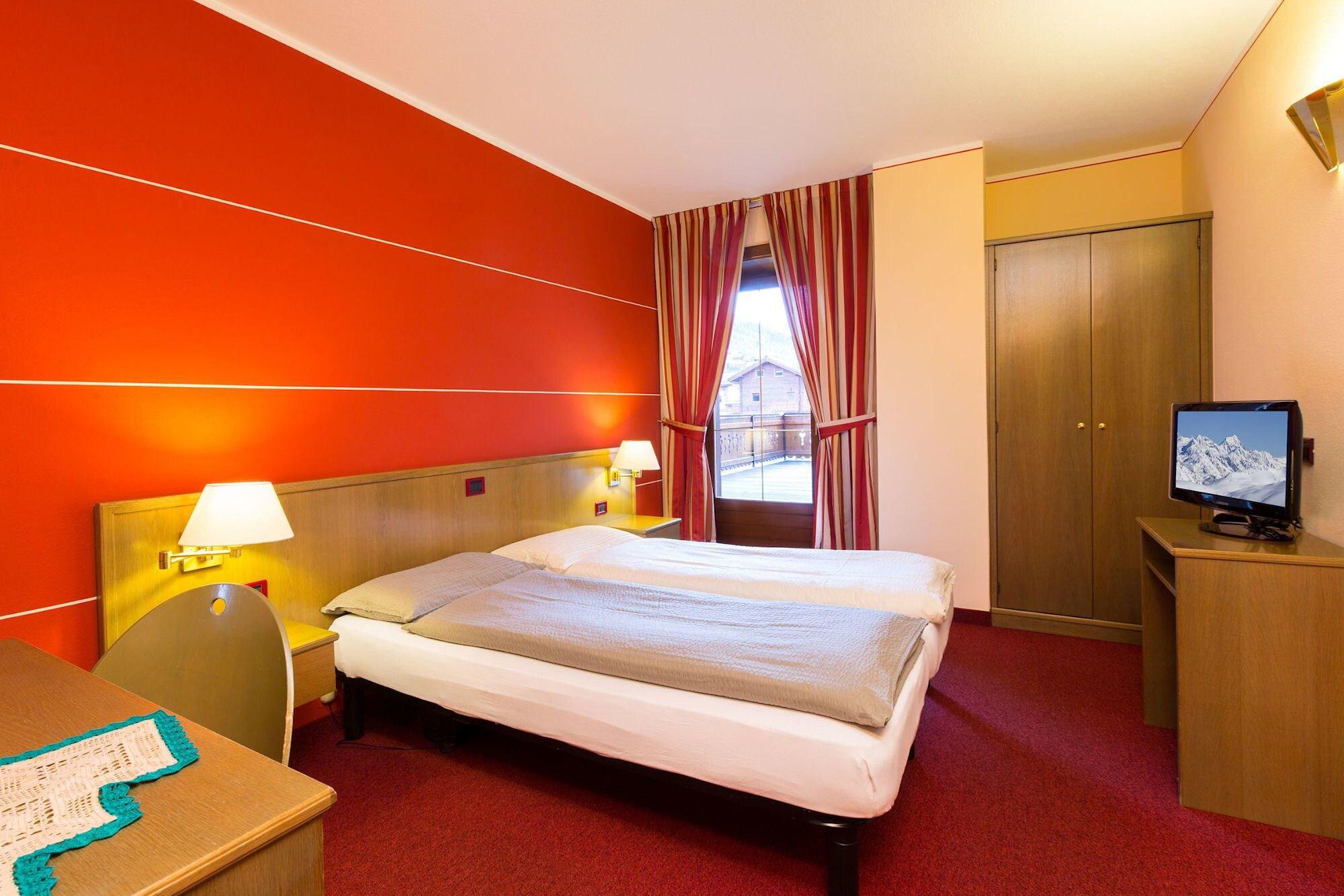 Hotel Krone Λιβίνιο Εξωτερικό φωτογραφία