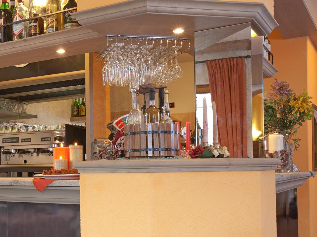 Hotel Krone Λιβίνιο Εξωτερικό φωτογραφία