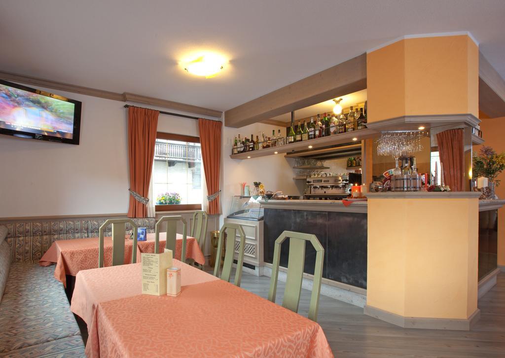 Hotel Krone Λιβίνιο Εξωτερικό φωτογραφία
